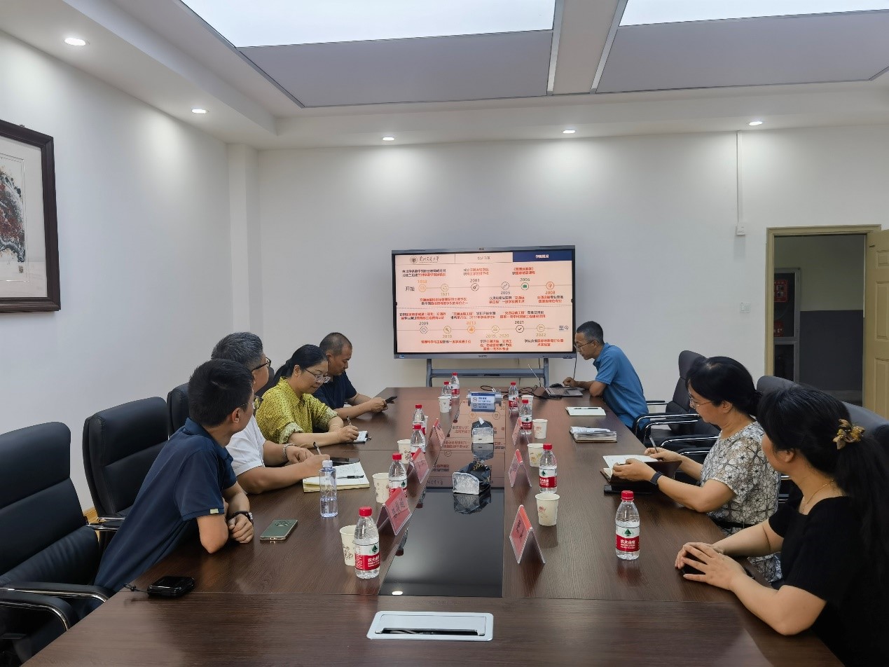 浙江省丽水市庆元县姜骏副县长一行来我院调研交流