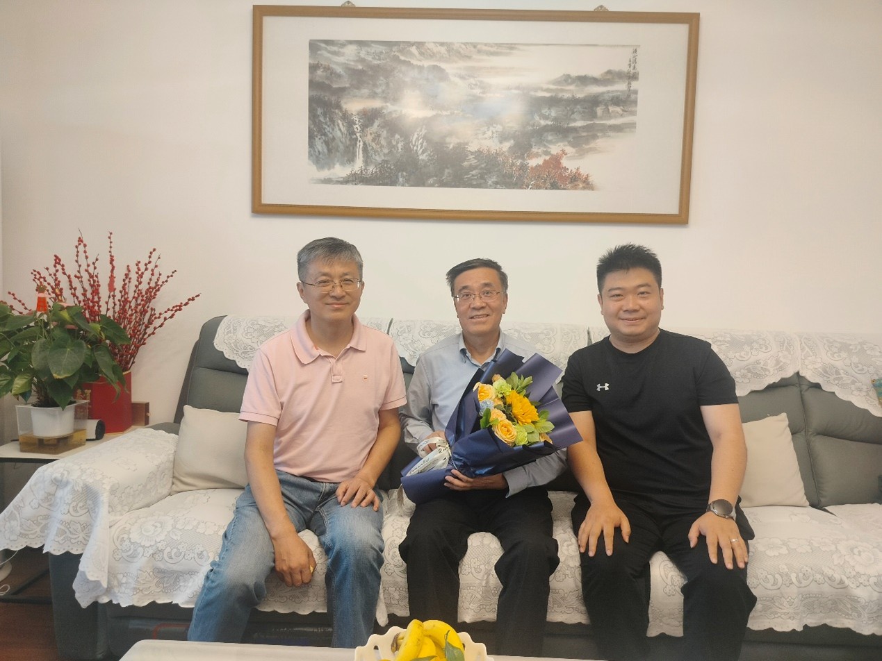 尊师重教，情系桑榆—交通运输学院慰问退休教师